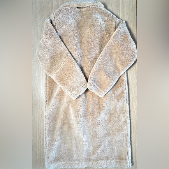 NWOT Alo Yoga Oversized Sherpa Trench - Picture 12 of 14